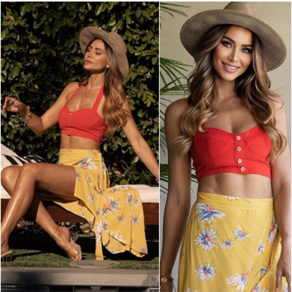 Summers red crop bustier top women’s cute summer beach crop top - Picture 3 of 3